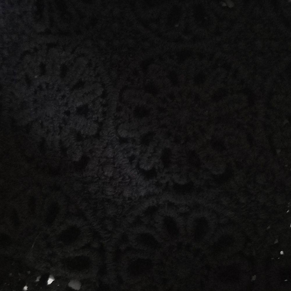 BLACK LACE TOP - Picture 5 of 5